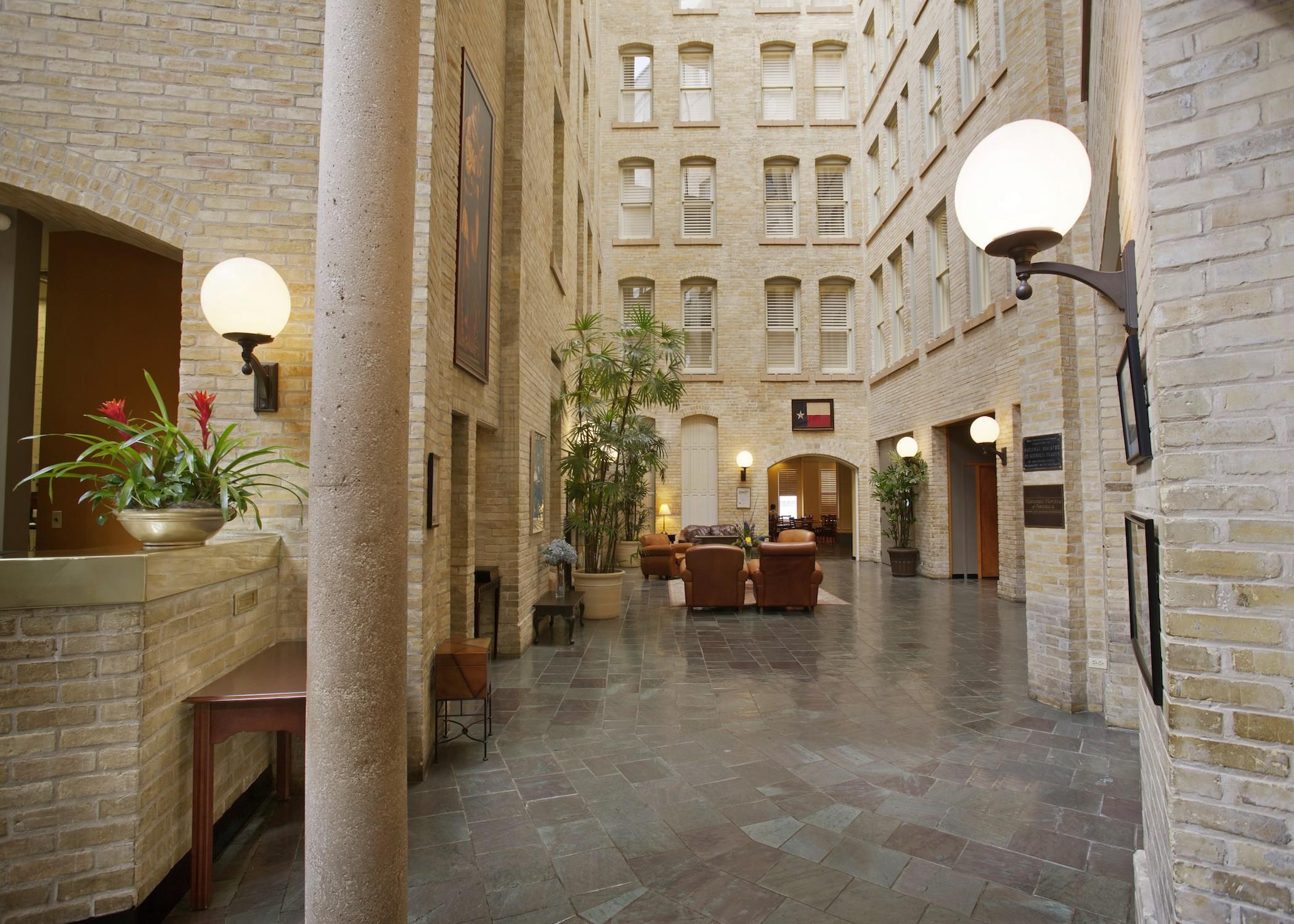 Hotel The Crockett 3*